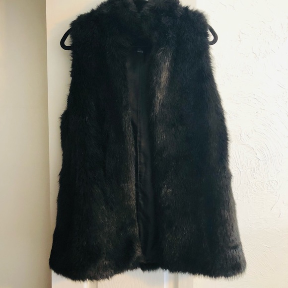 Faux Fur Forever 21 Vest - Picture 12 of 12